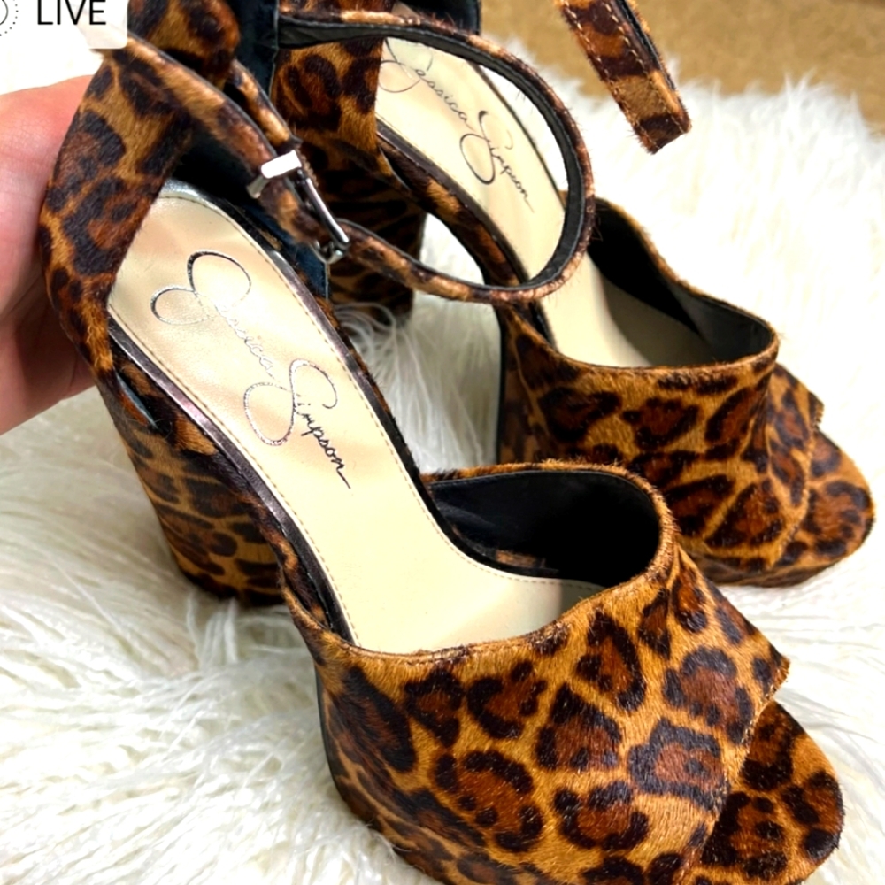 Jessica Simpson leopard print platform shoe